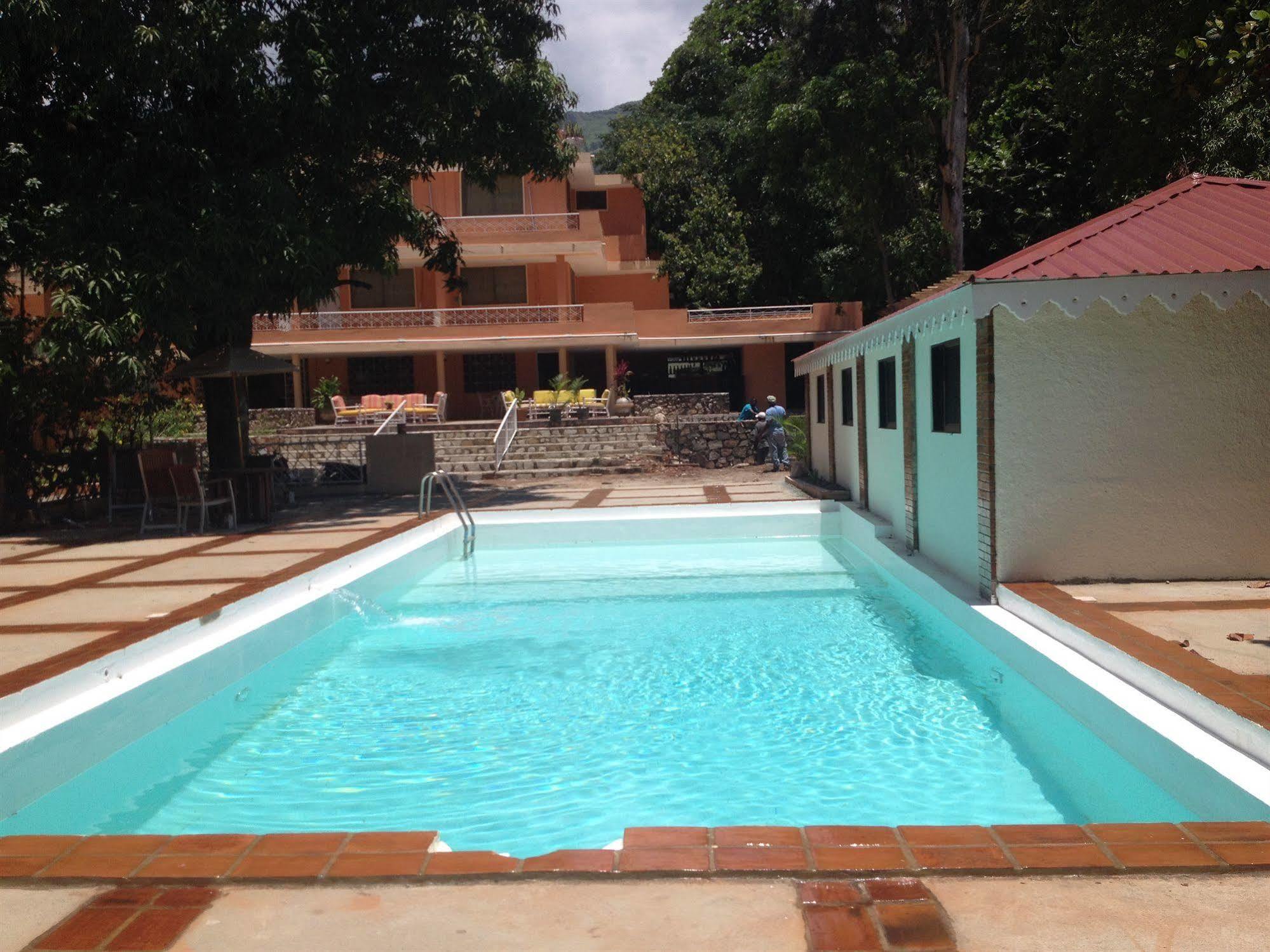 Hotel Imperial Cap-Haïtien Exteriér fotografie