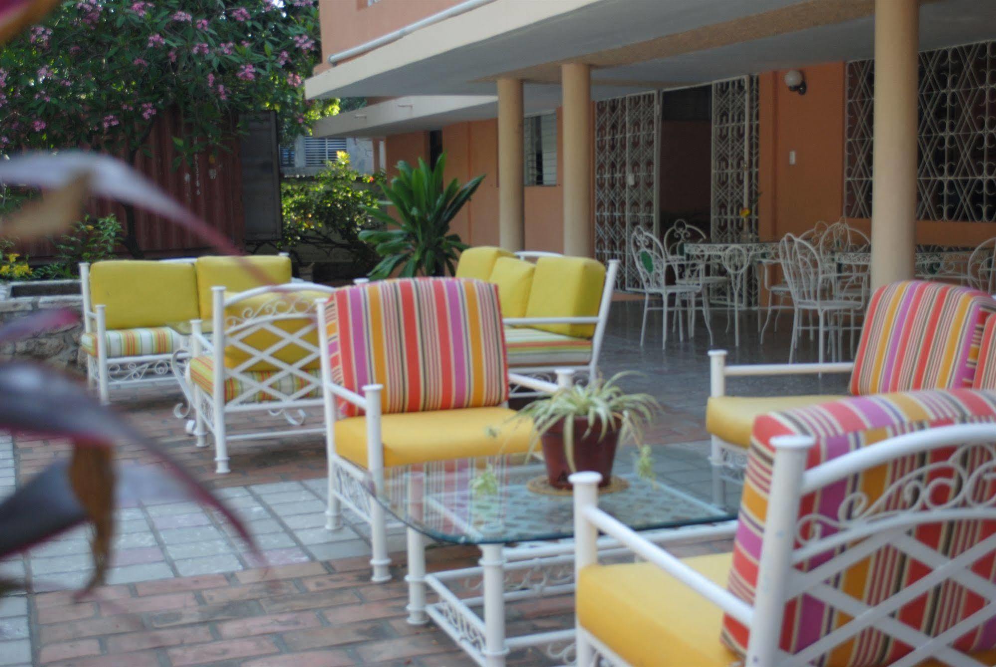 Hotel Imperial Cap-Haïtien Exteriér fotografie